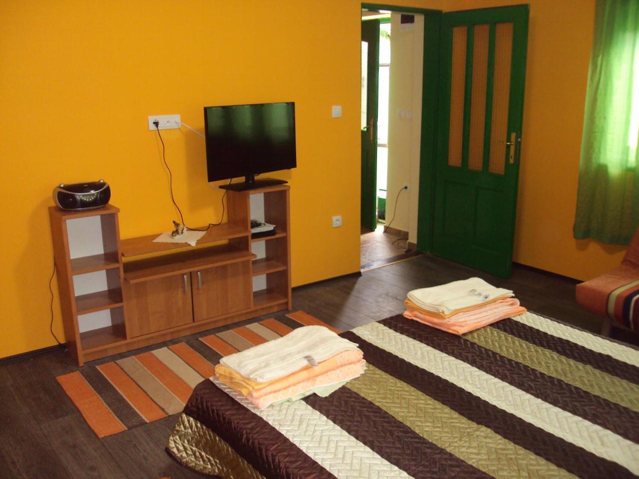 Apartman Rudnik Vrdnik Buitenkant foto